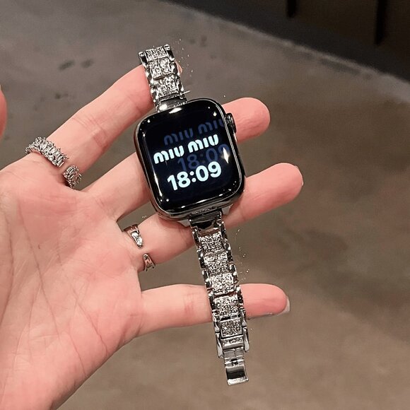 NEW Slim Silver Adjustable Stainless Steel Watch Band For Apple Watch - Picture 2 of 4